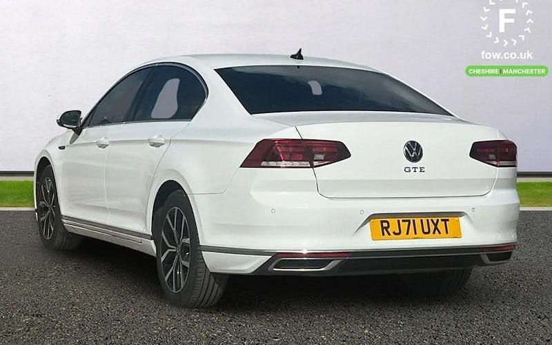 Used VW Passat GTE 218 HP (160 kW) 2021 White Sedan