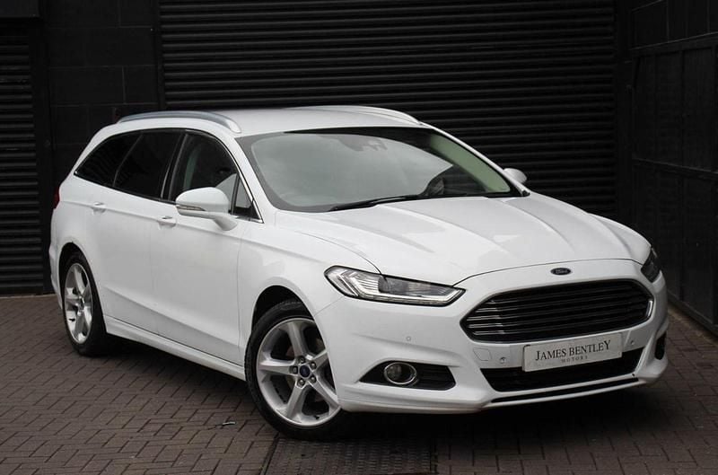 White Used 2016 Ford Mondeo Titanium Estate | £5,990 (Fair price) - Image 1/4