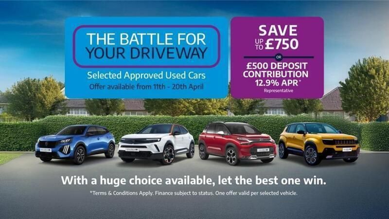 Used Peugeot Expert Premium 102 HP (75 kW) 2023 White Van