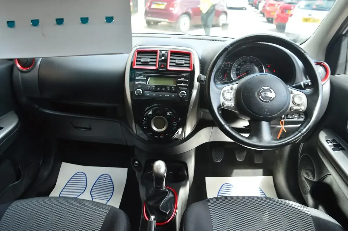 Used Nissan Micra Acenta Limited Edition 80 HP (58 kW) 2014 White Hatchback