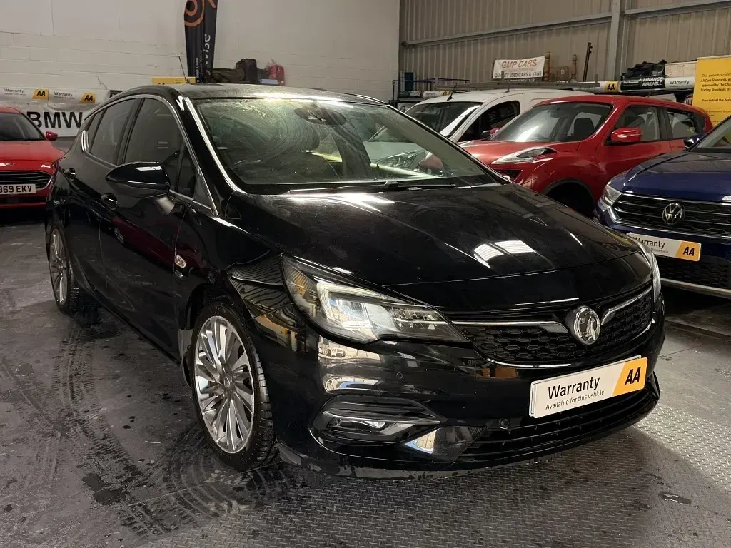 Second-hand Vauxhall Astra Edition 145 CP (106 kW) 2021 Negru Hatchback