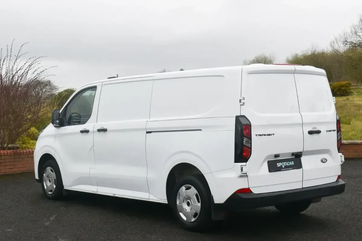 Used Ford Transit Custom Trend 134 HP (98 kW) 2024 White