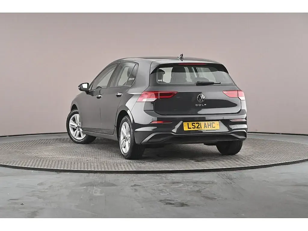 Used VW Golf VII 150 HP (110 kW) 2021 Hatchback