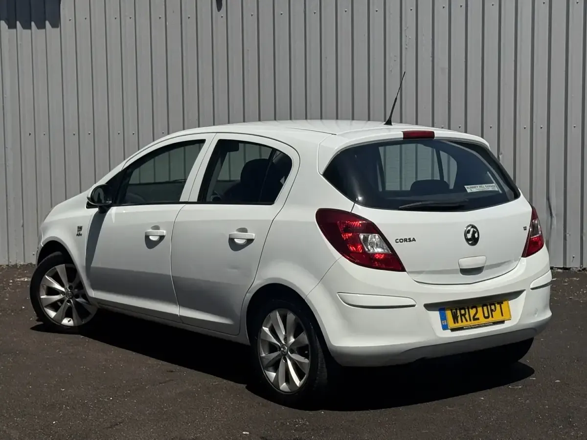 Used Vauxhall Corsa Active 2012 White Hatchback