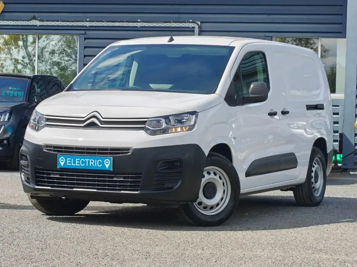 Used Citroën Berlingo 98 kW (134 HP) 2025 White MPV