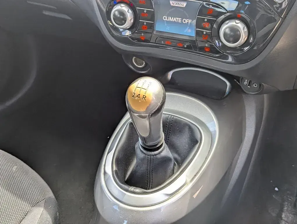 Używany Nissan Juke Acenta 2012 Czarny SUV