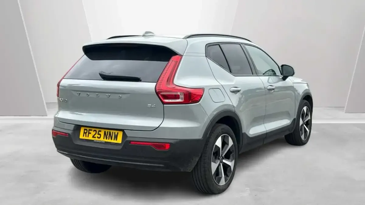 Used Volvo XC40 Plus 194 HP (142 kW) 2026 SUV