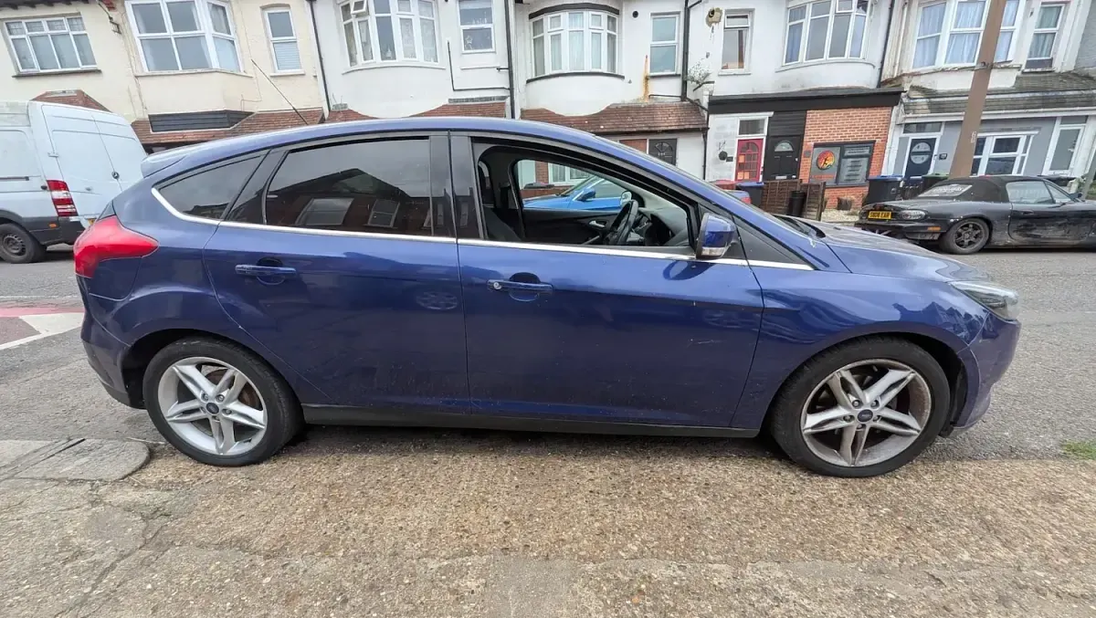 Used Ford Focus Zetec 2016 Blue Hatchback