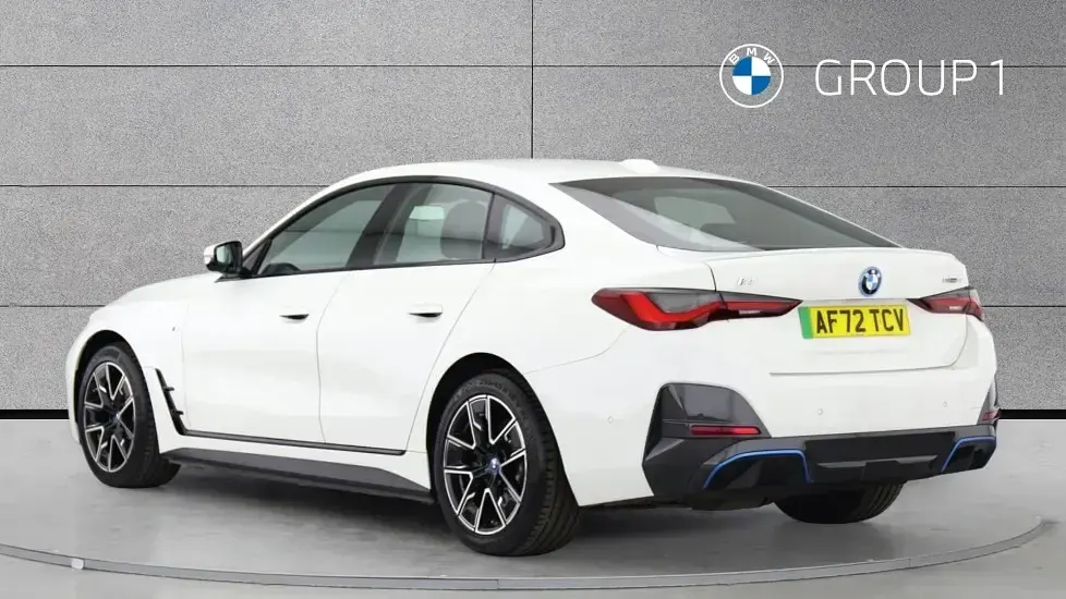 Used BMW i4 M Sport 246 kW (335 HP) 2022 White Sedan