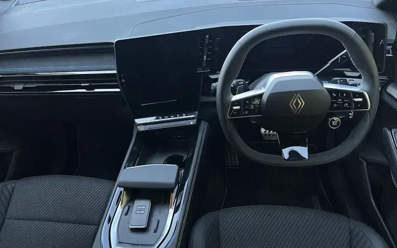 Used Renault Austral Iconic Esprit Alpine 200 HP (147 kW) 2025 Black SUV