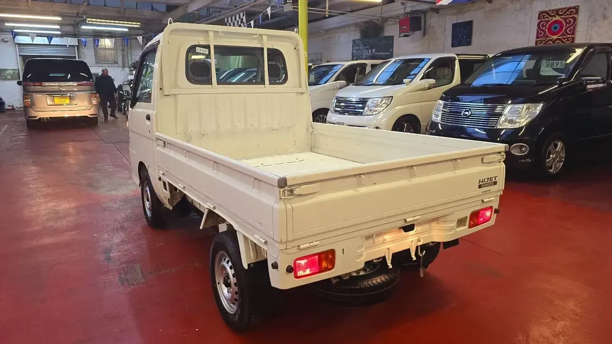 Used Daihatsu Hijet 2025 White MPV