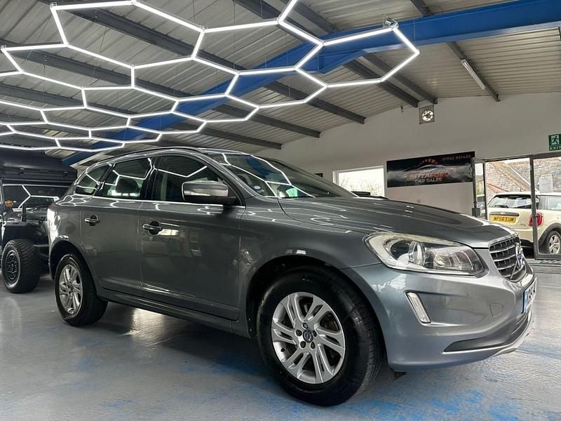 Used Volvo XC60 SE 190 HP (139 kW) 2015 Grey SUV
