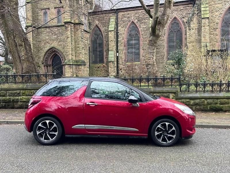 Used DS Automobiles DS3 Elegance 110 HP (80 kW) 2017 Red Hatchback