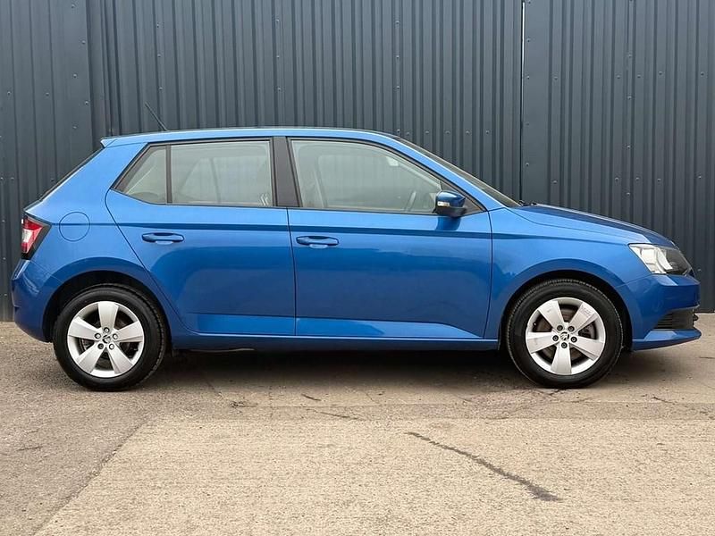 Used Skoda Fabia SE 110 HP (80 kW) 2015 Blue Hatchback