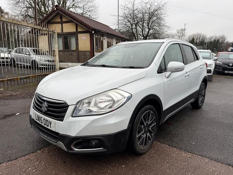 Used Suzuki SX4 SZ-T 120 HP (88 kW) 2015 White Hatchback
