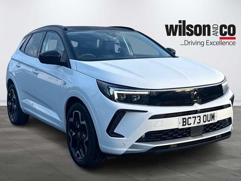 Used Vauxhall Grandland X Ultimate 130 HP (95 kW) 2024 White SUV