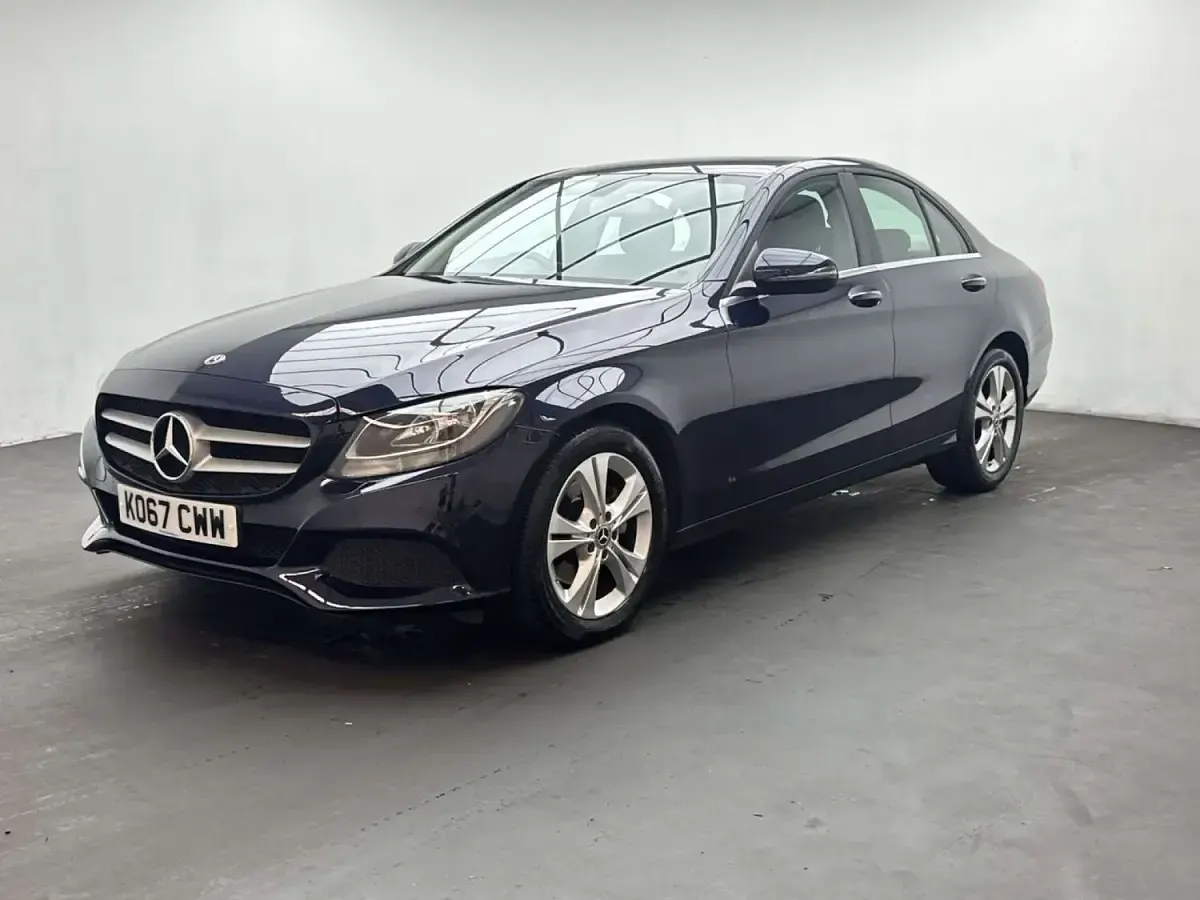 Used Mercedes C200 Executive 184 HP (135 kW) 2018 Blue Sedan