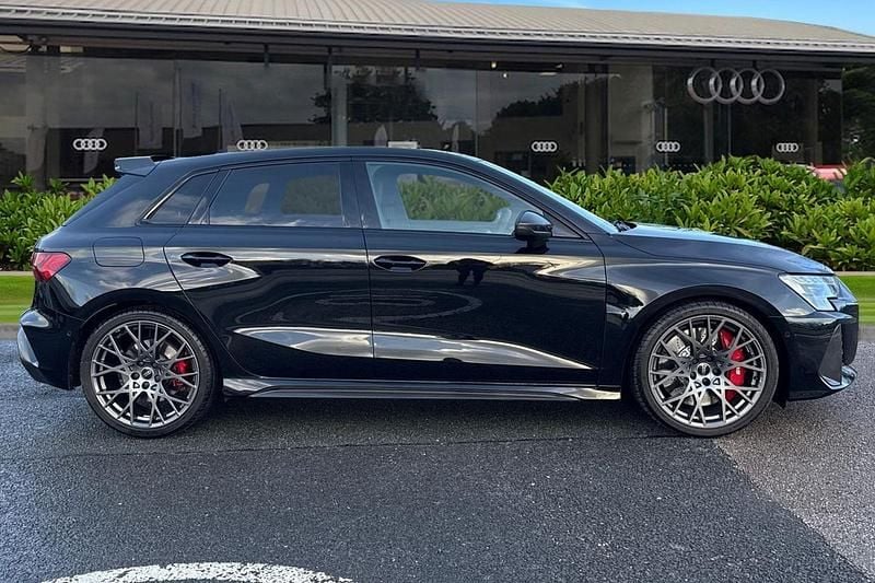 Used Audi RS3 Sportback Comfort 400 HP (294 kW) 2025 Black Hatchback