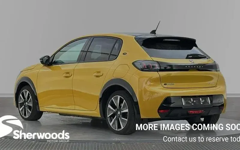 Used Peugeot e-208 GT-line 100 kW (137 HP) 2020 Yellow Hatchback