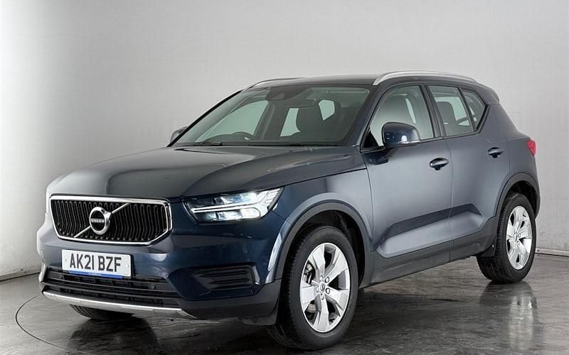 Used Volvo XC40 Momentum 163 HP (119 kW) 2021 Blue SUV