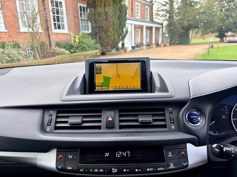 Used Lexus CT200h Sport Line 2012 White Hatchback