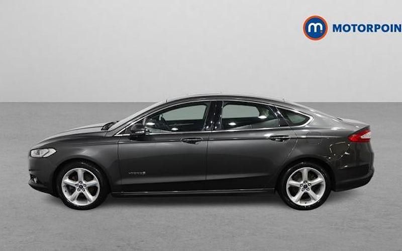Used Ford Mondeo Titanium 190 HP (139 kW) 2019 Grey Sedan
