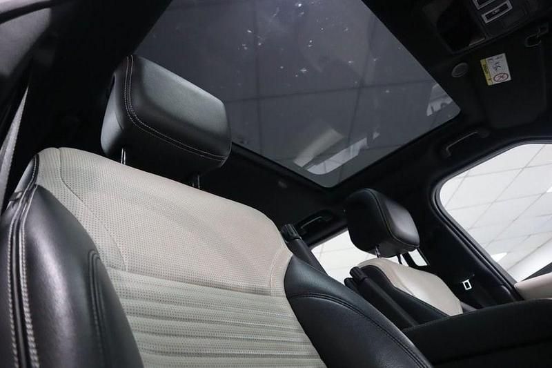 Used Land Rover Discovery 5 HSE Dynamic 300 HP (220 kW) 2021 Black SUV