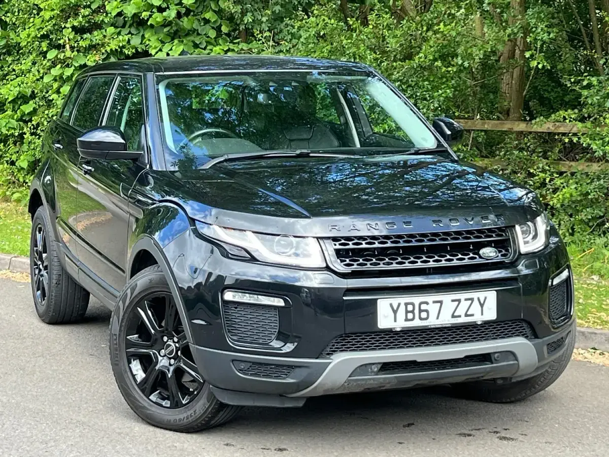 Used Land Rover Range Rover evoque SE 150 HP (110 kW) 2018 Black Estate