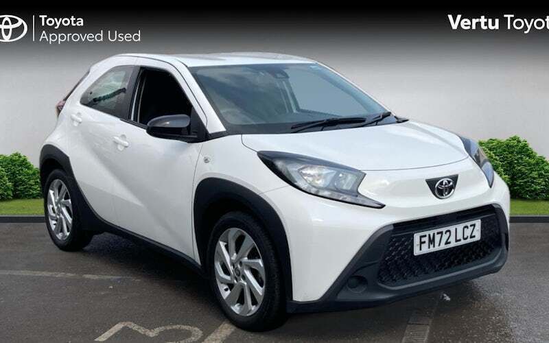 Used 2024 Toyota Aygo PURE Hatchback | £11,388 (Good price) - Image 1/4