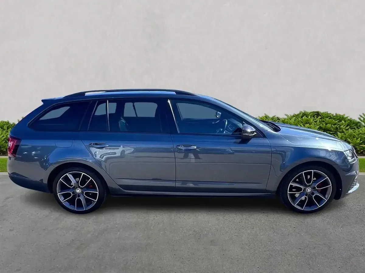 Gebraucht Skoda Octavia vRS 184 PS (135 kW) 2020 Grau Kombi