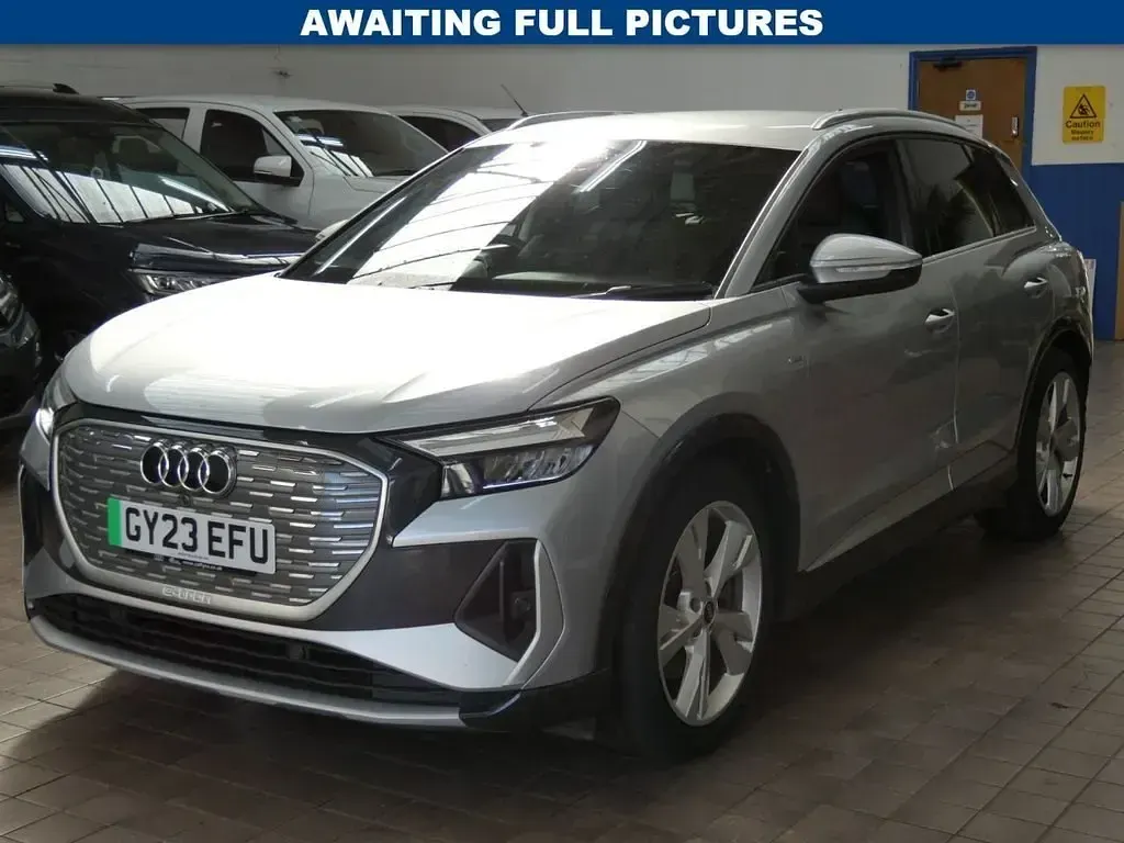 Second-hand Audi Q4 e-tron S-Line 150 kW (204 CP) 2023 Argintiu SUV