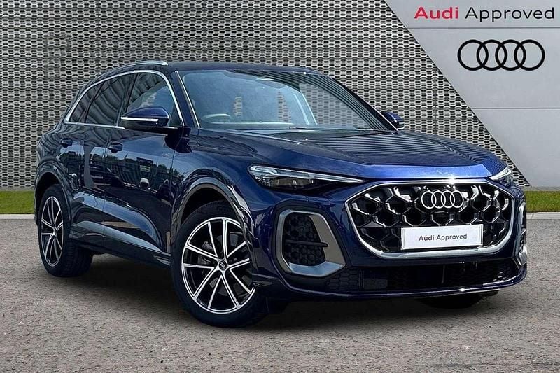 Blue Used 2025 Audi Q5 Advanced SUV | £50,990 (Expensive) - Image 1/4