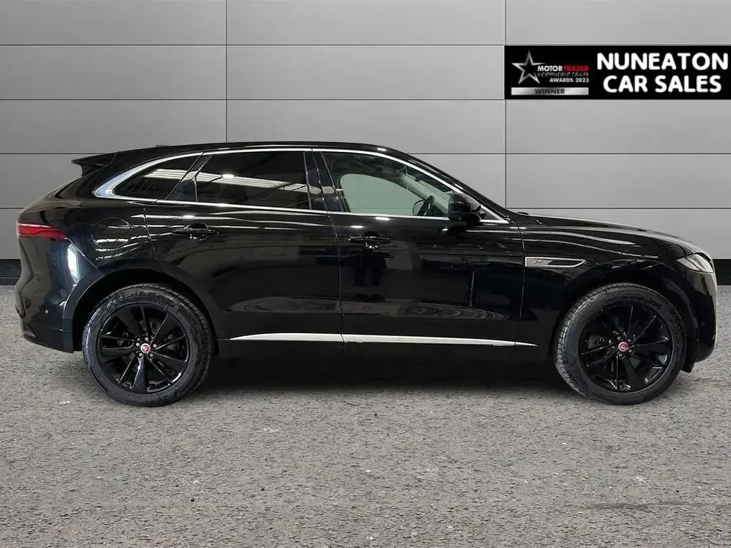 Used Jaguar F-Pace R-Dynamic 204 HP (150 kW) 2021 Black SUV