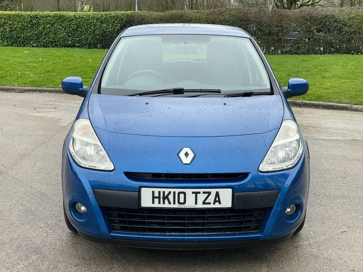 Used Renault Clio Expression 112 HP (82 kW) 2010 Blue Hatchback