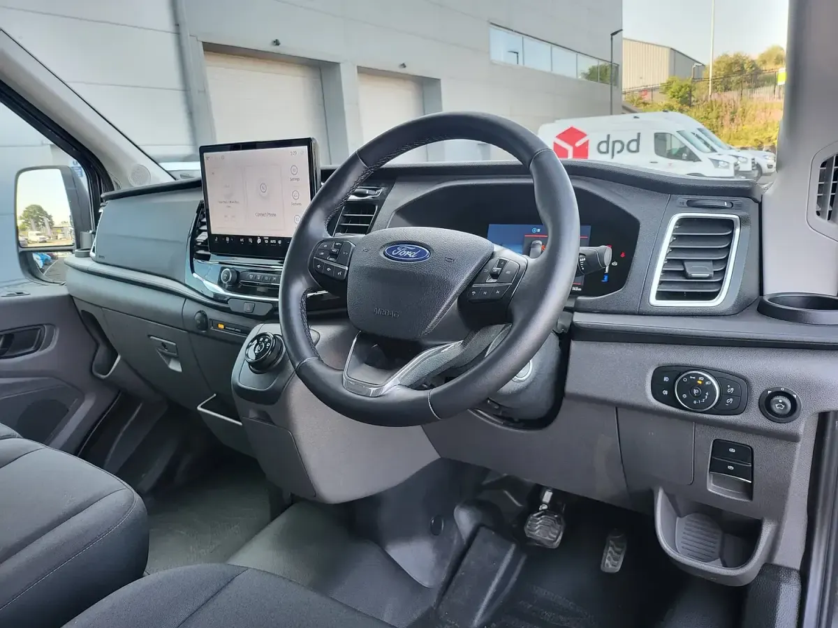 Used Ford Transit Trend 135 kW (184 HP) 2025 Grey Van