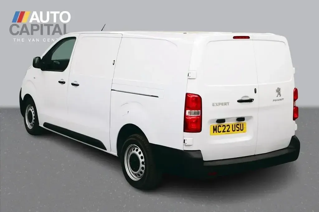 Used Peugeot Expert Premium 100 HP (73 kW) 2022 White Van
