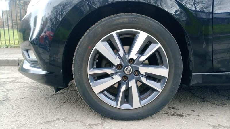 Usado Nissan Micra Acenta Limited Edition 71 HP (52 kW) 2018 Preto Citadino