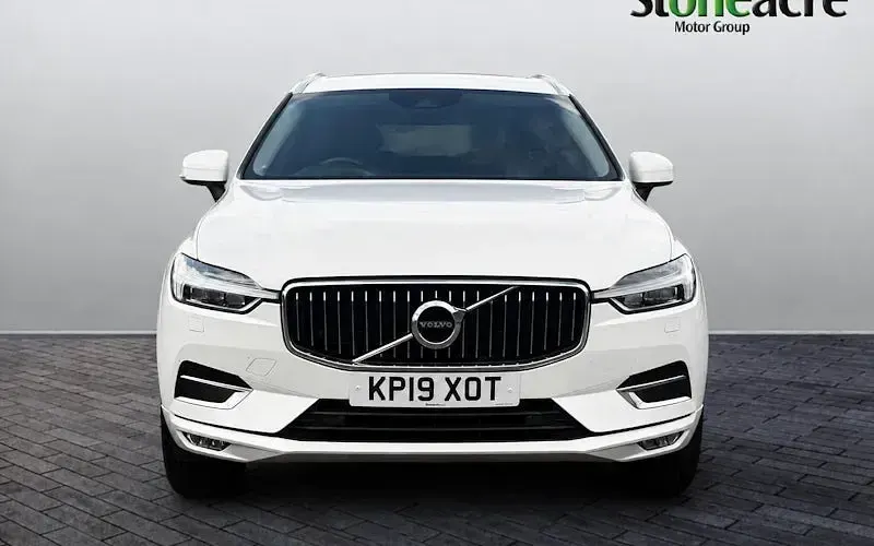 Used Volvo XC60 Inscription 190 HP (139 kW) 2019 White SUV