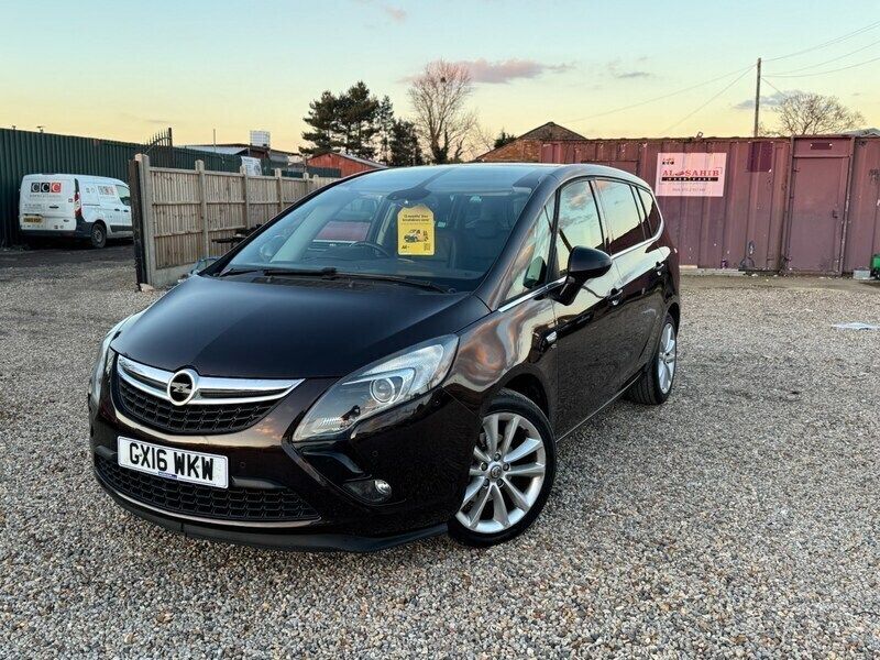 Brown Used 2016 Vauxhall Zafira Elite MPV | £9,000 (Expensive) - Image 1/4