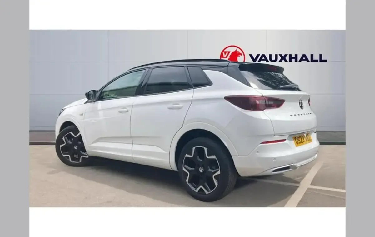 Used Vauxhall Grandland X Ultimate 128 HP (94 kW) 2023 White SUV