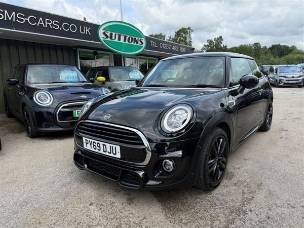 Black Used 2019 Mini Cooper Hatch Hatchback | £12,950 (A bit pricey) - Image 1/1