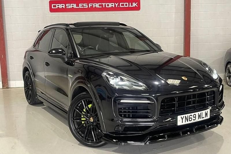Used 2019 Porsche Cayenne S E-Hybrid SUV | £42,995 - Image 1/1