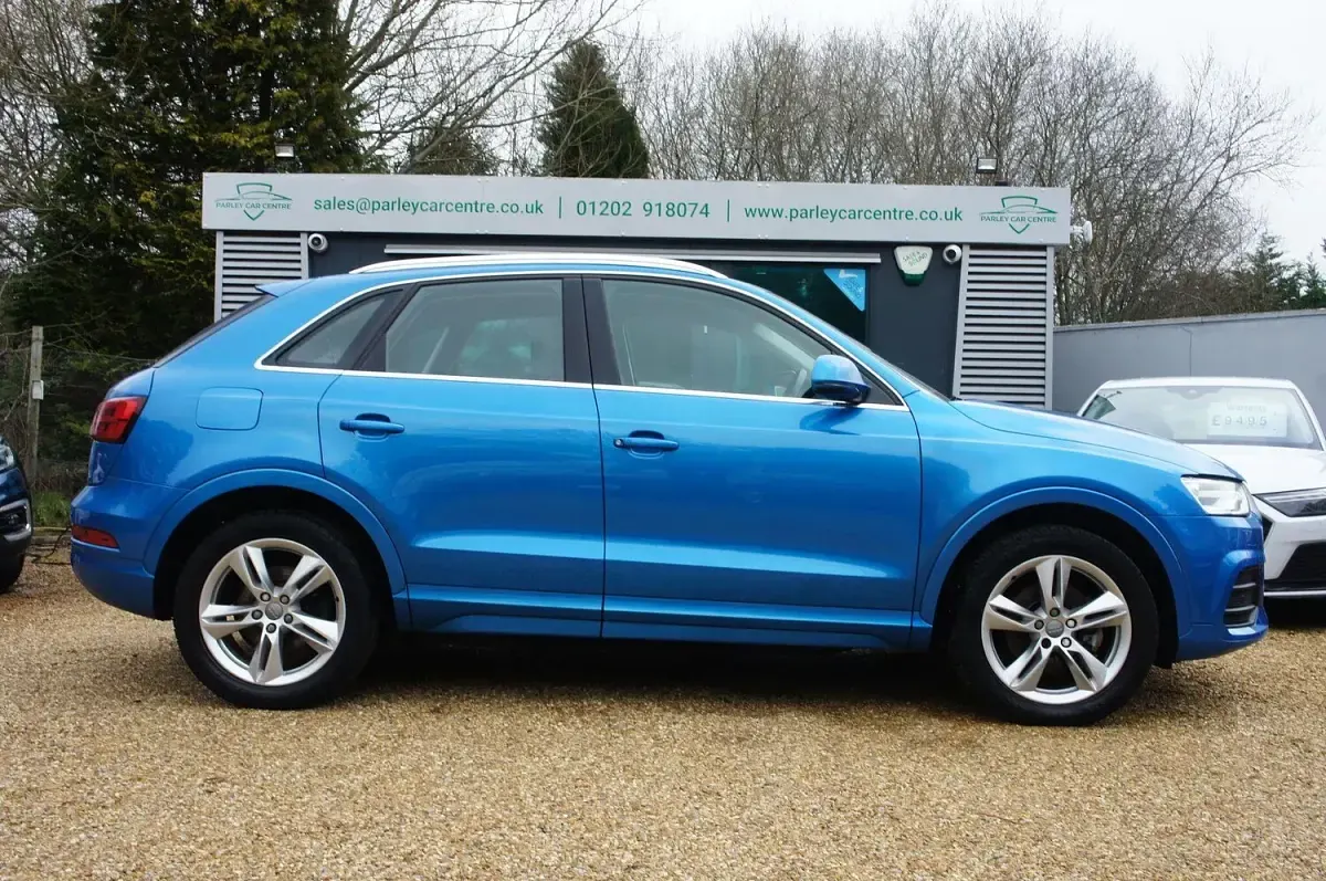 Used Audi Q3 Design 150 HP (110 kW) 2015 Blue SUV