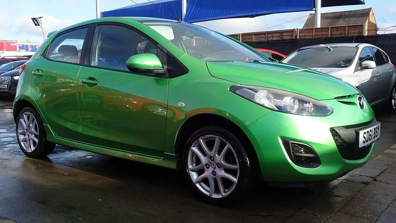 Used Mazda 2 2011 Green Hatchback