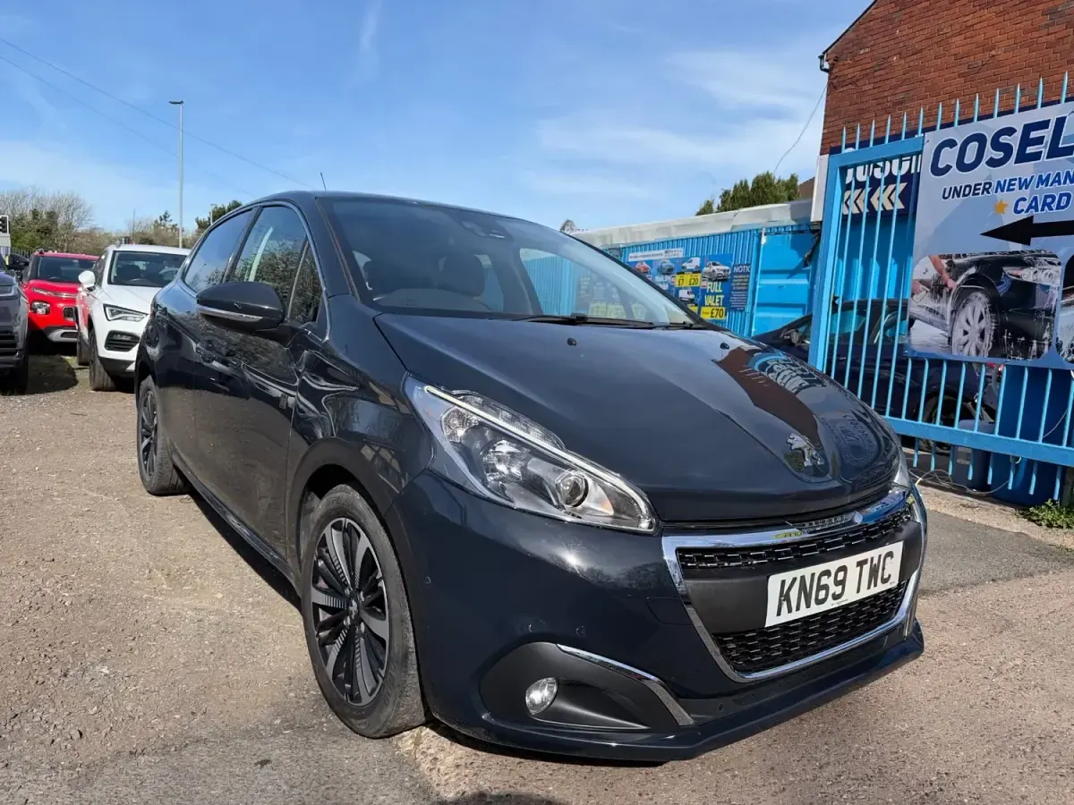 Gebraucht Peugeot 208 2019 Grau Kleinwagen