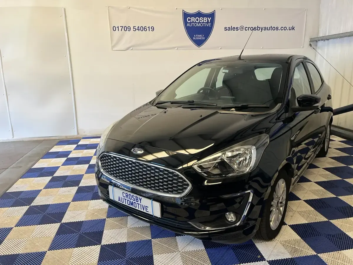 Used Ford Ka Plus Zetec 85 HP (62 kW) 2018 Black Hatchback