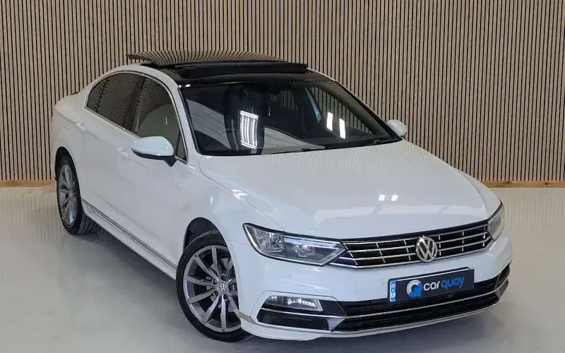 Used VW Passat R-line 190 HP (139 kW) 2017 White Sedan