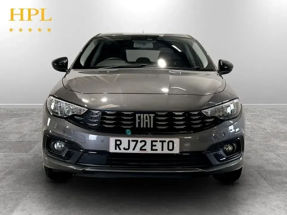 Usado Fiat Tipo Sport 100 HP (73 kW) 2022 Cinzento Citadino