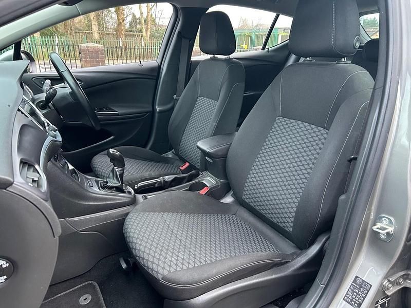 Used Vauxhall Astra S 105 HP (77 kW) 2016 Grey Hatchback