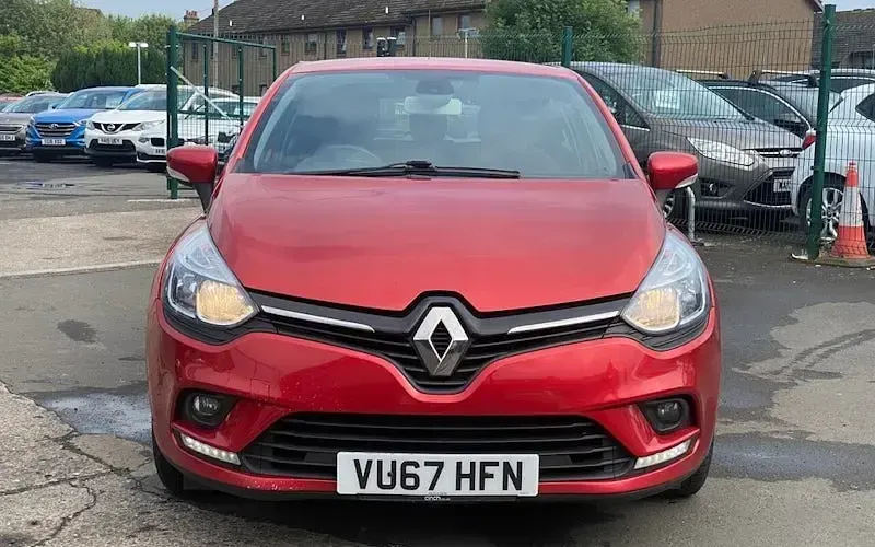 Used Renault Clio Dynamique 90 HP (66 kW) 2018 Hatchback